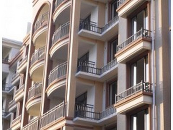 锌钢护栏厂家应该如何选择